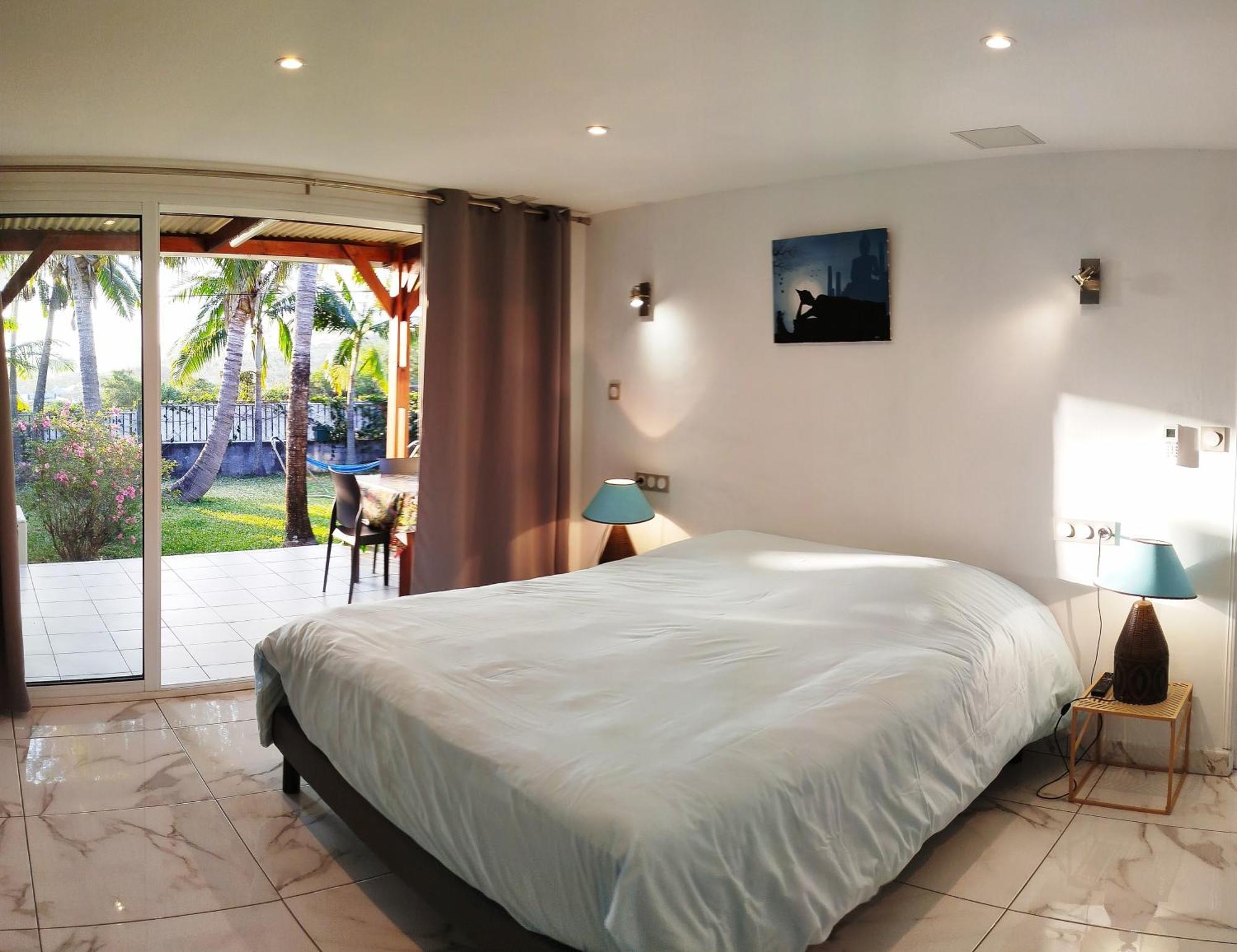 Maison Les Cocotiers De Plaiz'Anse Petite-Ile Luaran gambar